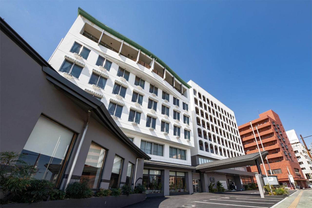 בפו Hotel New Tsuruta מראה חיצוני תמונה